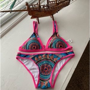 Stunning Body Glove Bikini Set NWOT